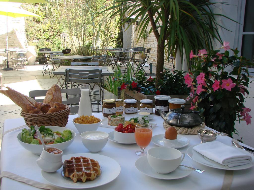 Les Jardins D'Alienor Hotel Le Château-dʼOléron Kültér fotó